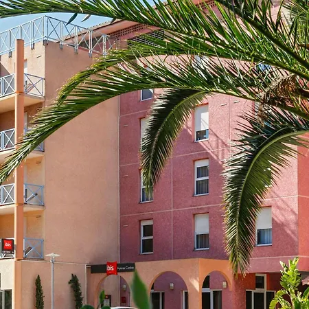 Hotel Ibis Centre 3*