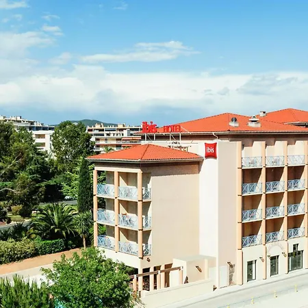 Ibis Centre מלון
