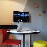 耶尔中心宜必思酒店 酒店 3*