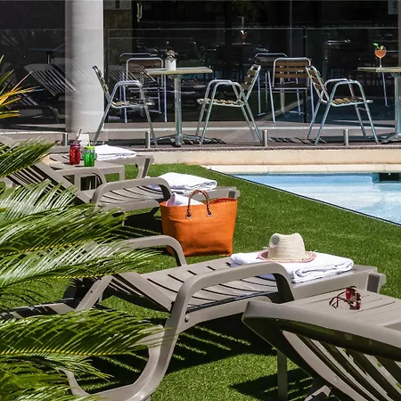 Hotel Ibis Centre 3*