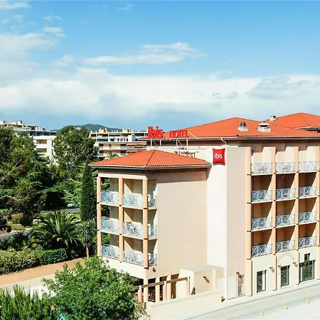 Ibis Centre 3* Hyères
