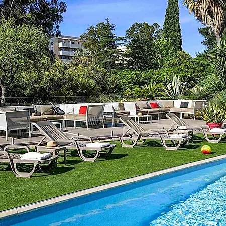 Ibis Centre Otel 3*