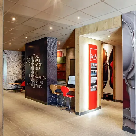 Ibis Centre Hotel 3*