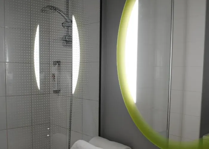 Ibis Centre Hotel 3*