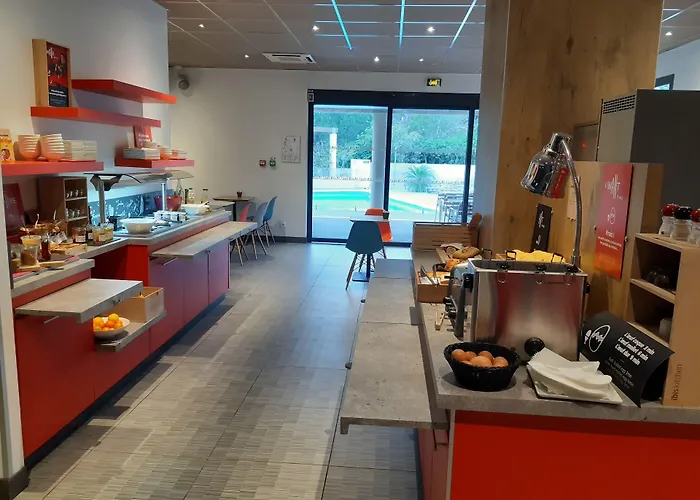 Ibis Centre 3*