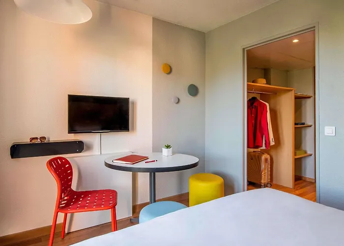 Ibis Centre 3* הייר