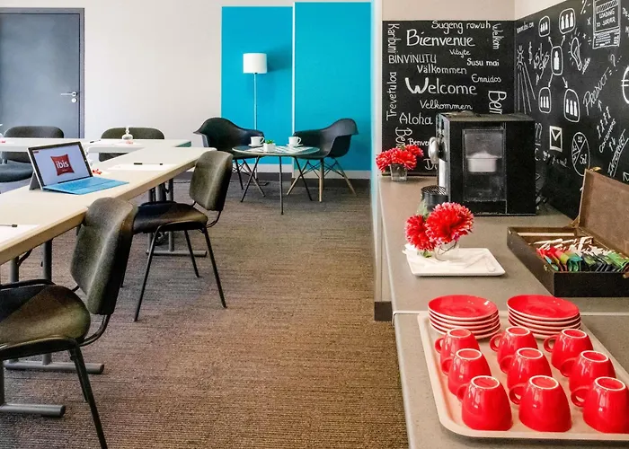 מלון Ibis Centre 3*