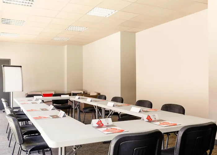 Ibis Centre فندق